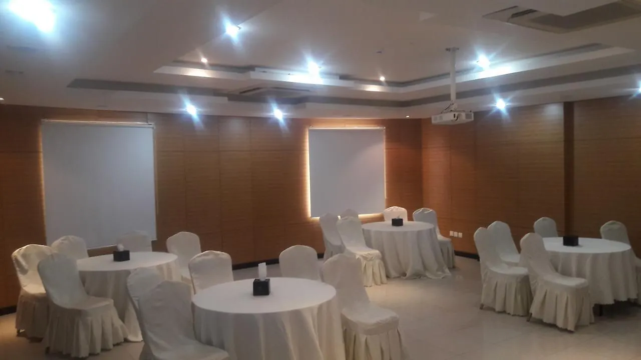 Rose Garden Hotel الرياض
