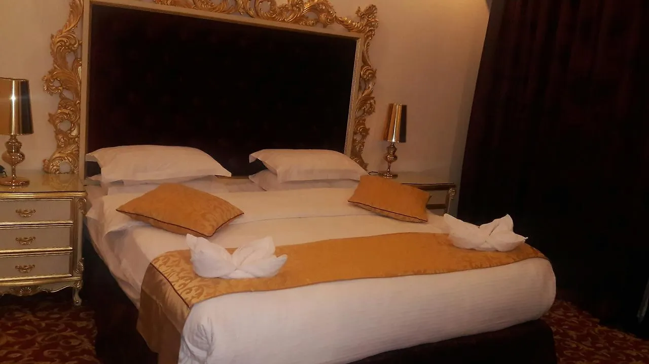 Rose Garden Hotel الرياض